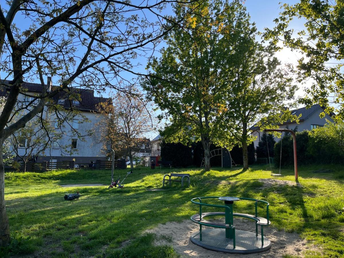 Domek Z Netflixem I Konsola Ps4, Bezplatny Parking ชเตชชิน ภายนอก รูปภาพ